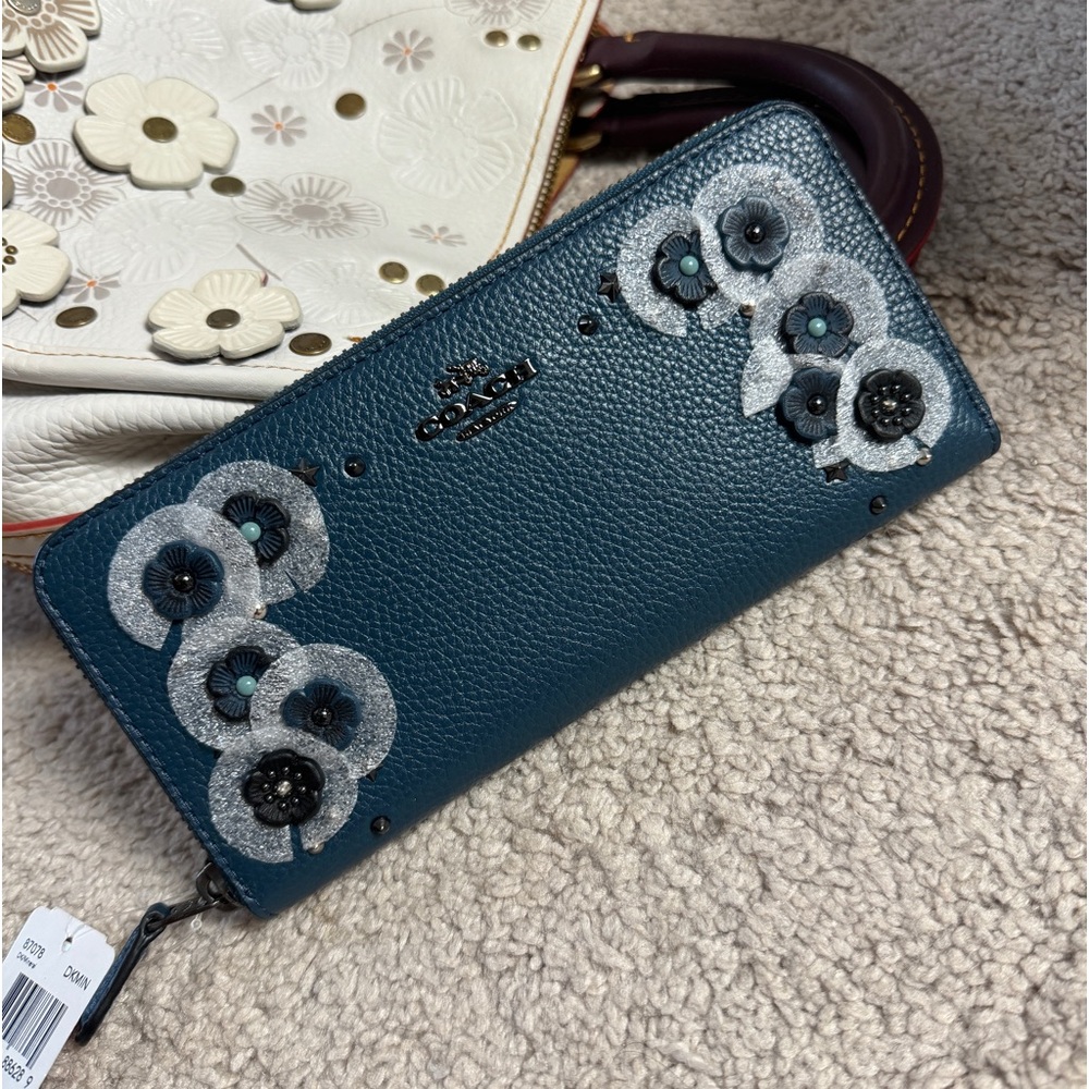 Coach wallet for women
